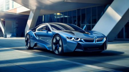 Ce bolide électrique de BMW se dévoile avant l'heure : aussi agressif qu'une bête de course avec ses prises d'air géantes