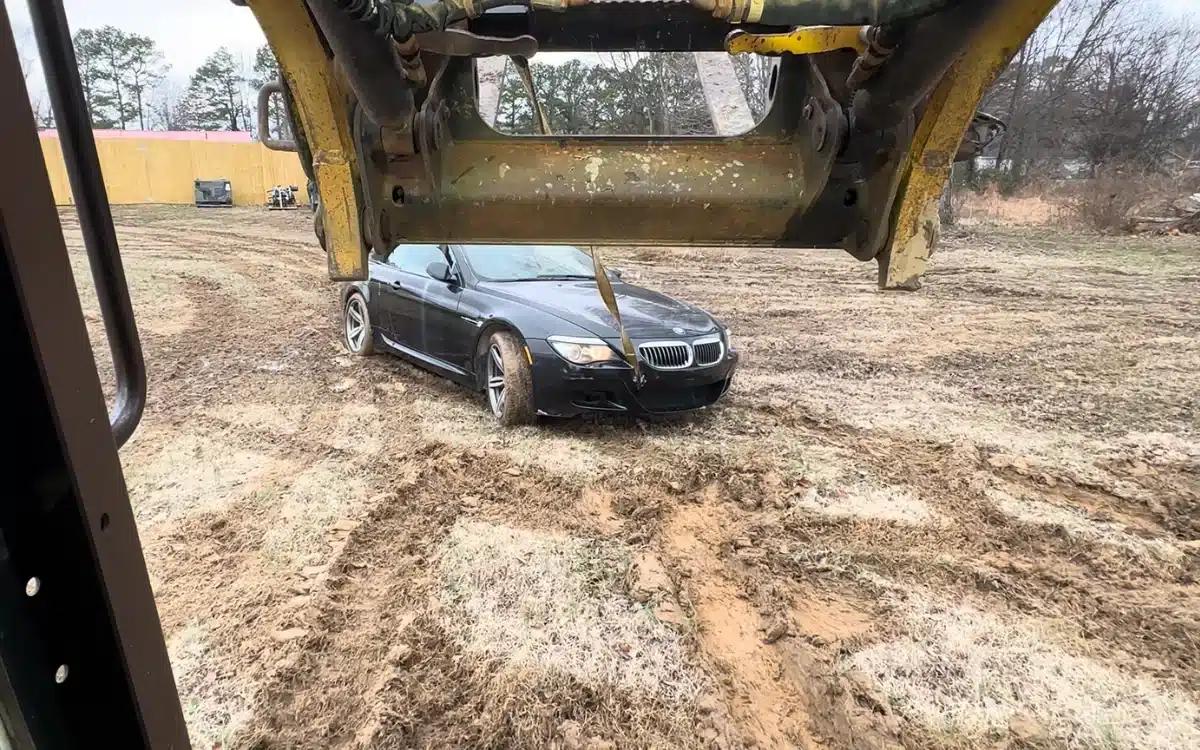 Le sauvetage d'une BMW M6 laissée à l'abandon s'arrête après que l'homme du Kentucky soit ignoré