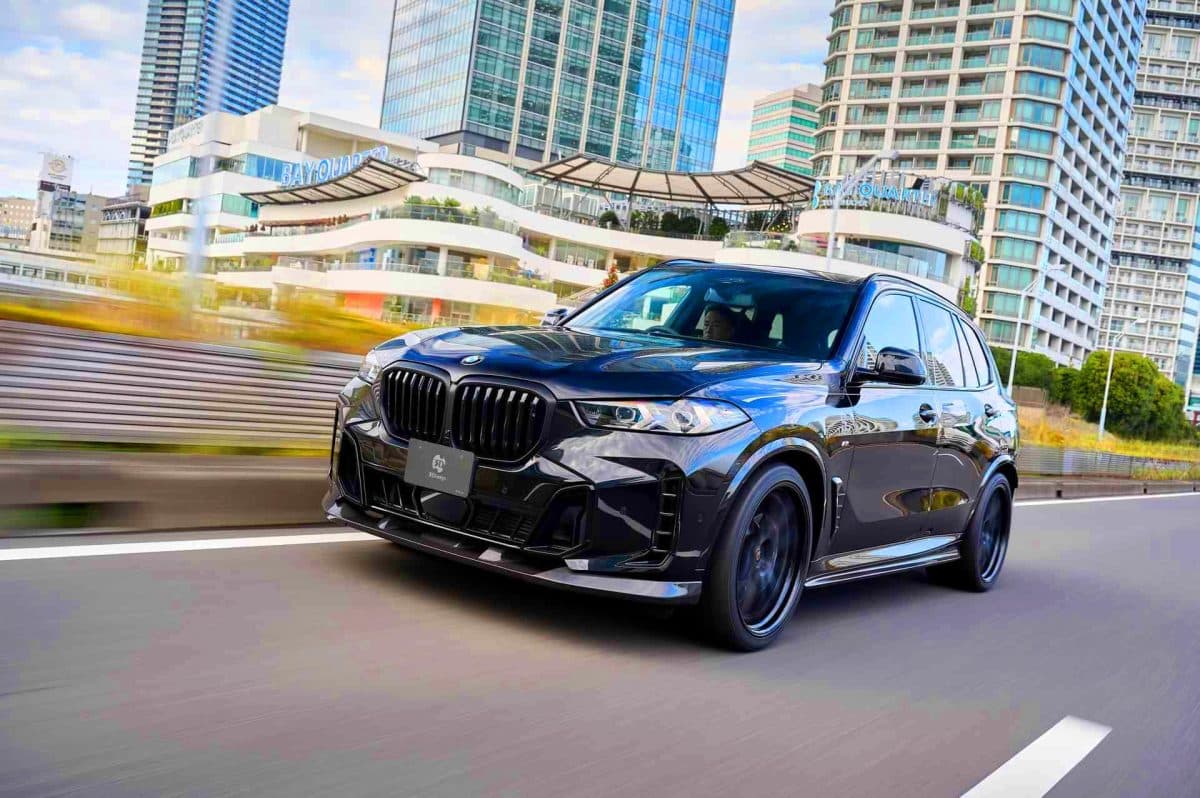 Ce kit de tuning japonais transforme le BMW X5 en bête de route avec 40 chevaux en plus et un look ravageur