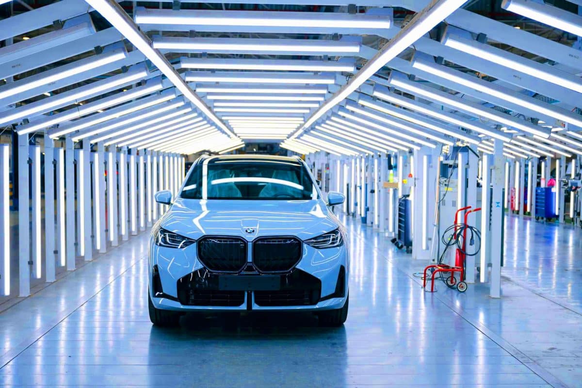 Ce moteur 6 cylindres made in Afrique du Sud : BMW accélère à Rosslyn avec 330 X3 produits par jour, un record industriel Ce moteur de 6 cylindres produit en Afrique du Sud : BMW révolutionne la production avec 330 X3 par jour à Rosslyn