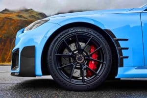 Ces roues BMW, aussi chères qu&rsquo;une voiture d&rsquo;occasion, débarquent en Amérique du Nord pour séduire les amateurs de courses