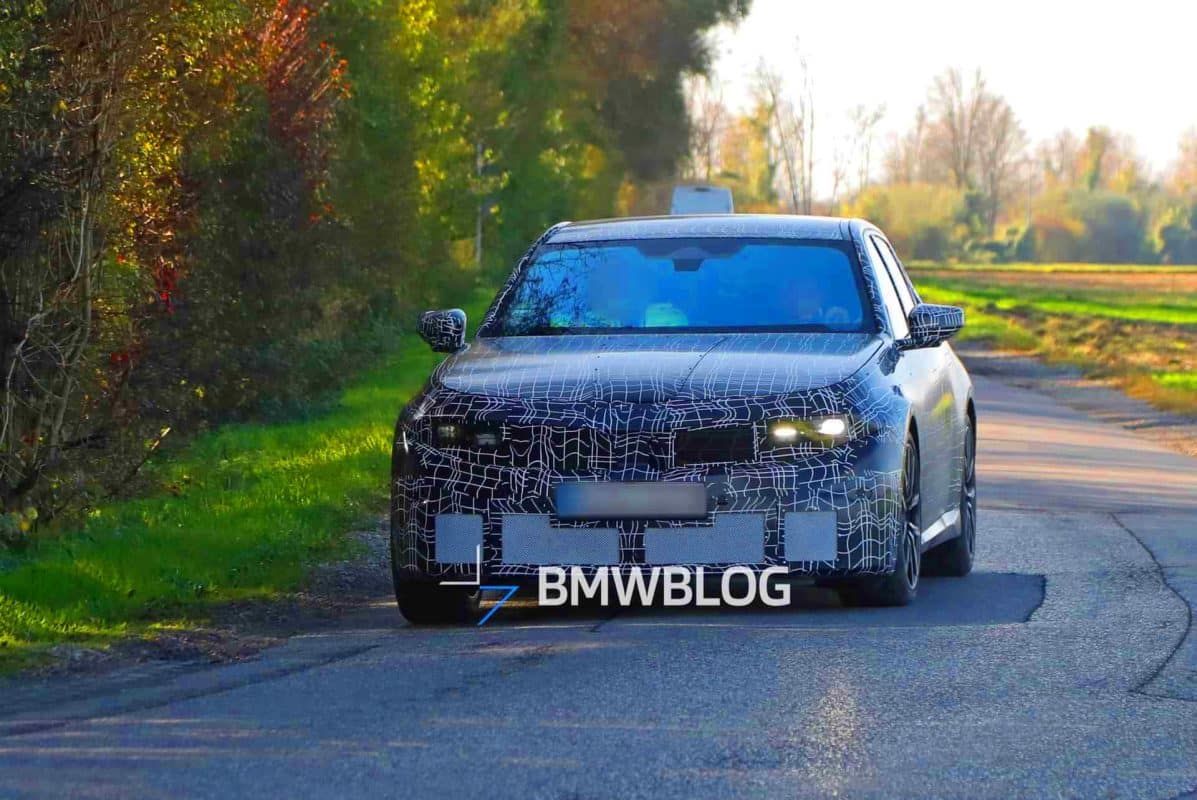 Cette BMW 3 Series 2027, aussi futuriste qu’un concept-car, promet un duel épique entre moteur thermique et électrique Cette BMW 3 Series 2027, aussi futuriste qu’un concept-car, promet un duel épique entre moteur thermique et électrique