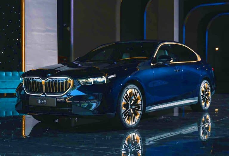 Cette BMW 5 Series, avec son équipement bonus, redéfinit le luxe en Europe comme jamais auparavant