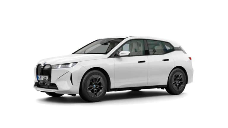 Cette BMW iX 2026 promet 40 % d&rsquo;autonomie en plus et 402 ch pour un prix d&rsquo;entrée de 83 500 € : un choc électrique
