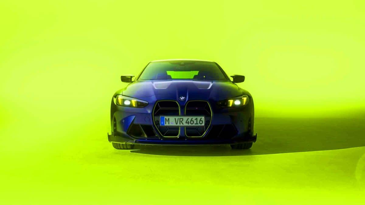 Cette BMW M4 CS VR46, 92 bolides à 550 chevaux, offre une rencontre unique avec le légendaire Valentino Rossi