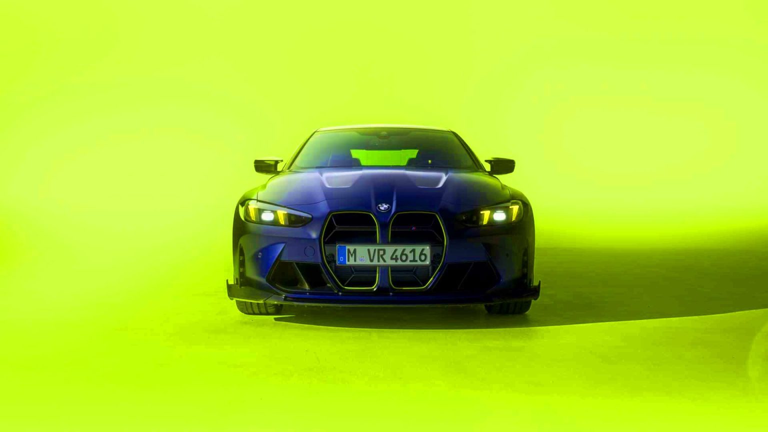Cette BMW M4 CS VR46, 92 bolides à 550 chevaux, offre une rencontre unique avec le légendaire Valentino Rossi