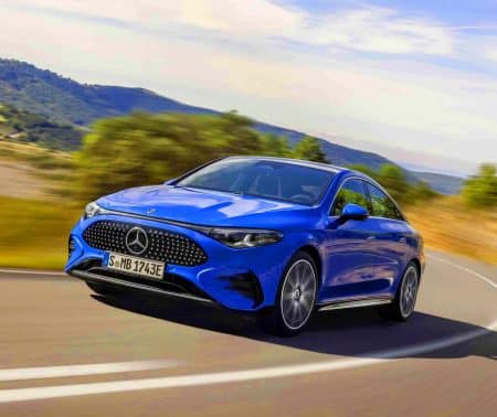 « Duel surpuissant sur l’asphalte » : La nouvelle Mercedes écrase la BMW 2 Series Gran Coupe dans une confrontation épique