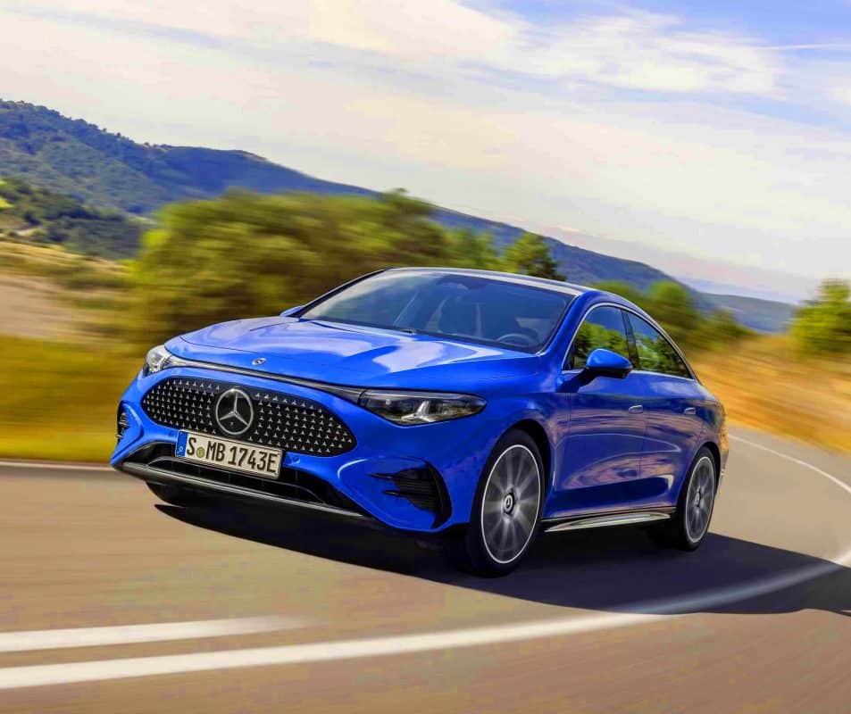 « Le duel tant attendu » : la Mercedes CLA 2026 affronte la BMW Série 2 Gran Coupé dans une bataille acharnée pour la suprématie « Duel surpuissant sur l’asphalte » : La nouvelle Mercedes écrase la BMW 2 Series Gran Coupe dans une confrontation épique