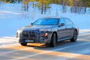 La BMW 7 Series 2027 s’aventure dans la neige : ce mastodonte automobile redéfinit le luxe et l&rsquo;innovation par grand froid
