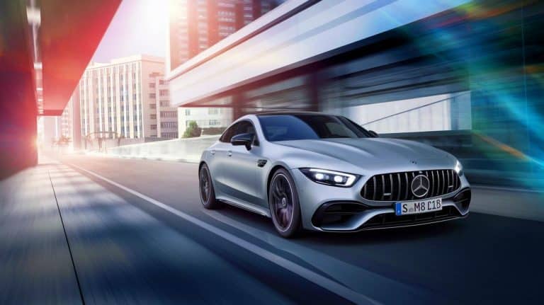Mercedes relance le V8 : une riposte fulgurante face à BMW M avec une nouvelle configuration qui défie les normes