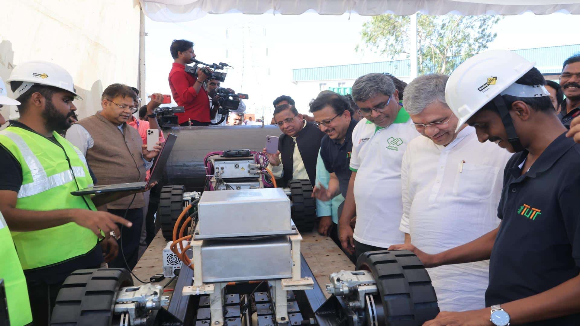 Le tube d'essai de l'Hyperloop à l'IIT de Chennai, mesurant 410 mètres, est déjà la plus longue installation d'essai Hyperloop en Asie.