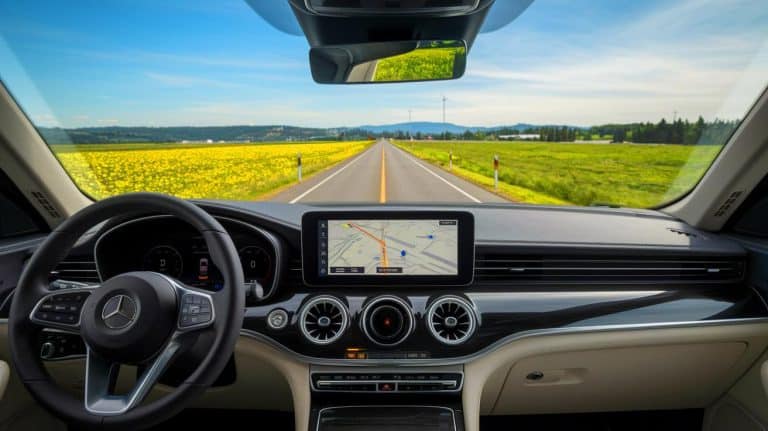 30 % d’autonomie supplémentaire : ce GPS révolutionnaire transforme ces voitures électriques en championnes de la distance sans recharge