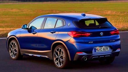 Illustration de la dépréciation des modèles BMW sur le marché de l'occasion (création par IA, illustration non réaliste). Crédit : Ideogram.