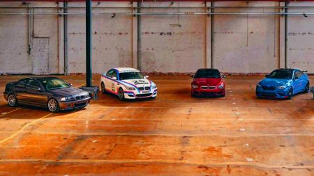 Illustration de prototypes BMW CSL secrets dans un garage (création par IA, illustration non réaliste). Crédit : Ideogram.