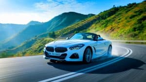 Scandale sur Phu Thab Boek : ce conducteur de BMW sème la panique avec ses dérives audacieuses et fait face à des accusations