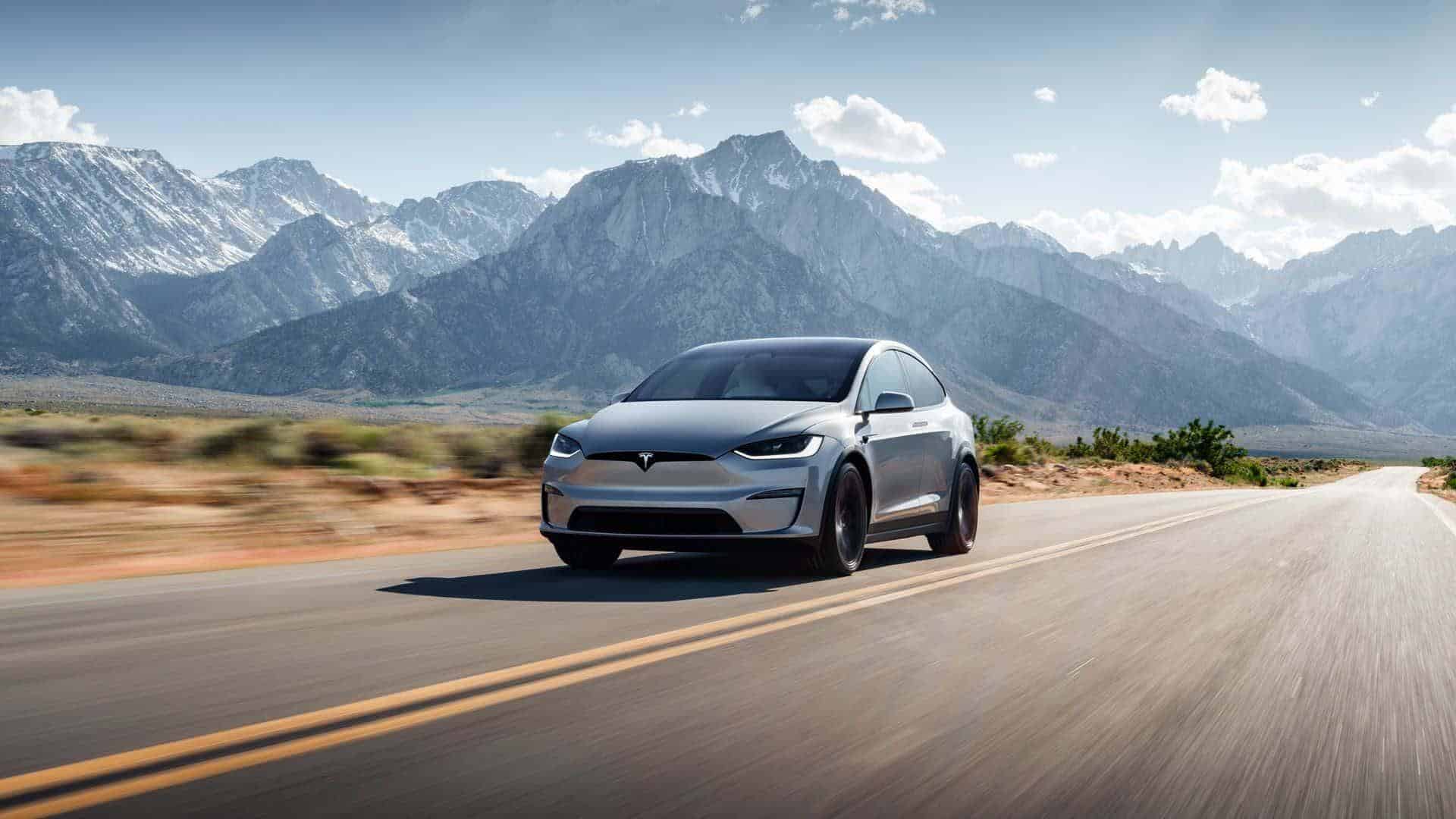 Tesla Model X 00