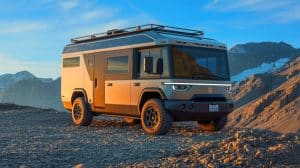 Illustration de l'imposant camping-car tout-terrain Torsus Praetorian Liberra en pleine nature