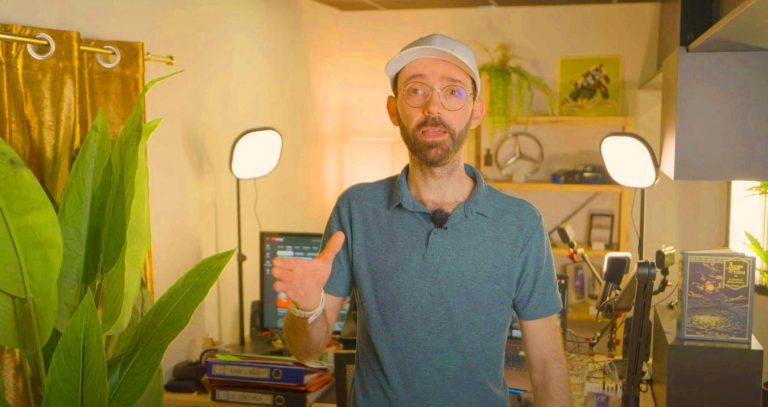 Illustration de la décision de Pierre Chabrier de quitter YouTube après une polémique avec son ex-partenaire de Vilebrequin.