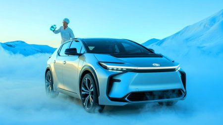 Illustration de la Toyota Mirai utilisant une pile à combustible à hydrogène pour un avenir durable.