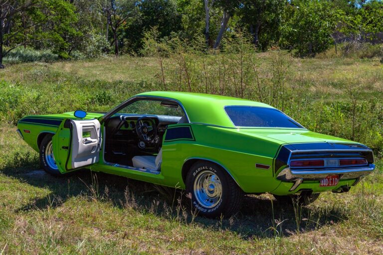 « Incroyable, elle rugit encore » : une Dodge Challenger RT crusty des années 70 refait surface avec un moteur inattendu